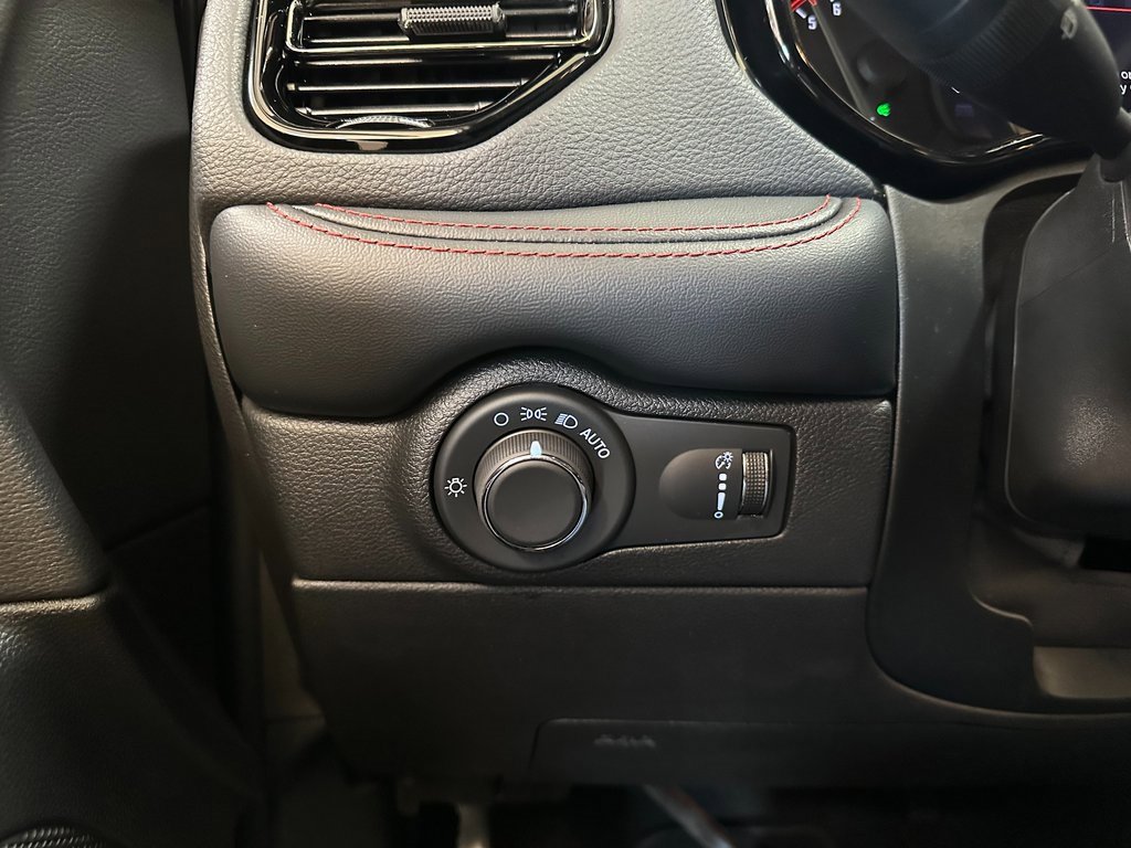 Certified 2024 Dodge Durango GT image 20