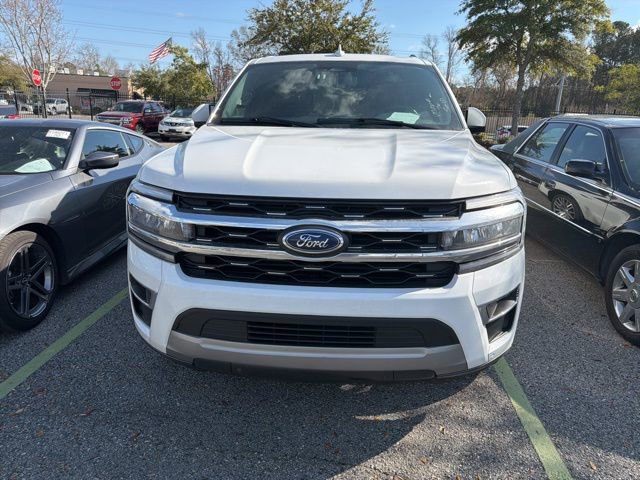 Used 2024 Ford Expedition Limited image 7