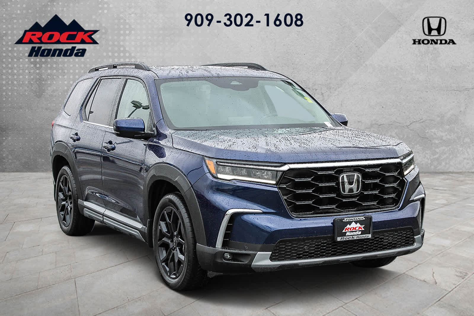 Certified 2025 Honda Pilot Touring image 3