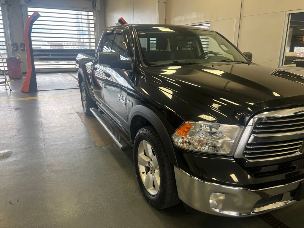Used 2019 RAM 1500 Classic SLT w/ SLT Plus D←cor Group