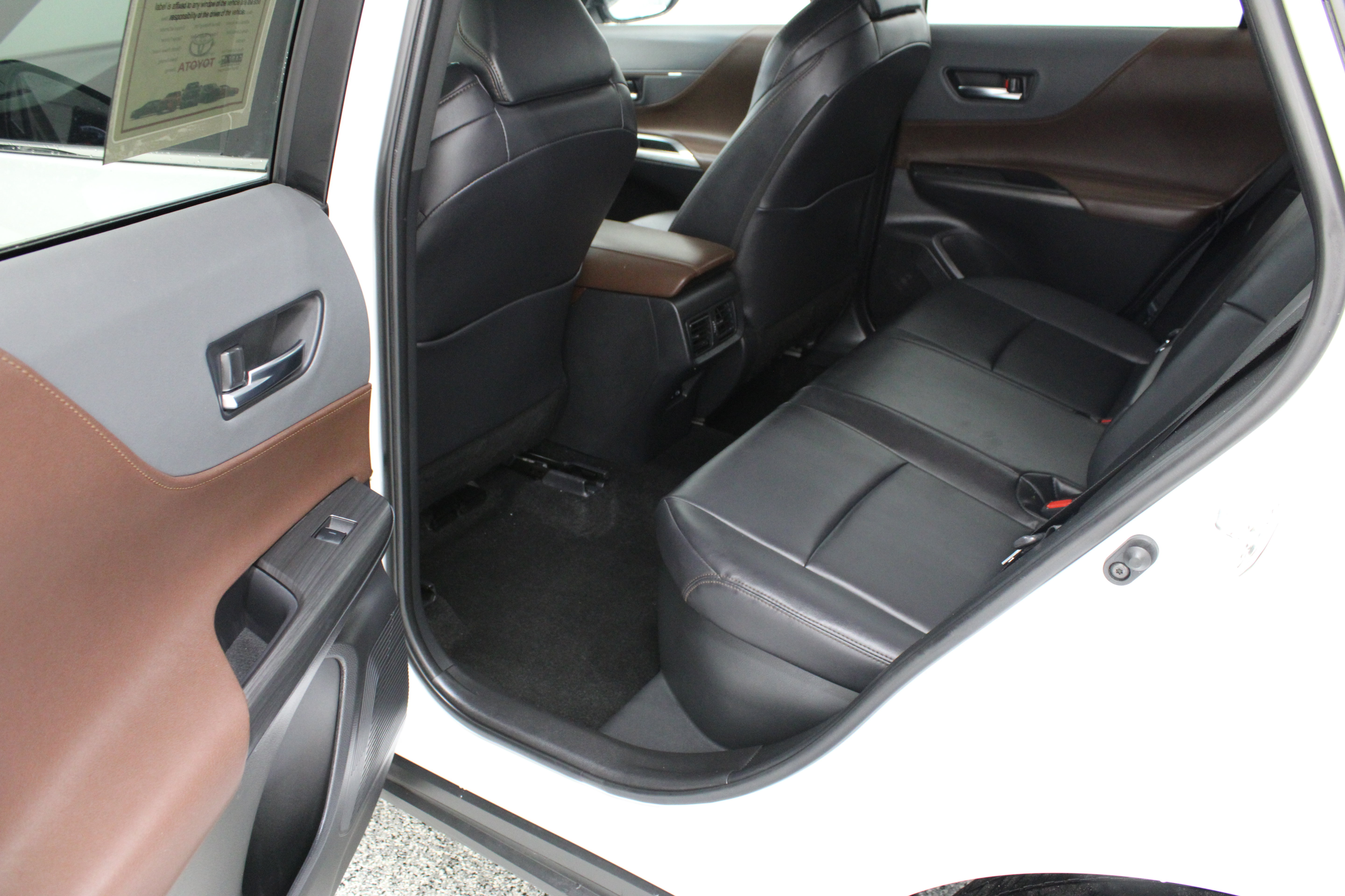 Certified 2024 Toyota Venza XLE AWD/4WD image 26