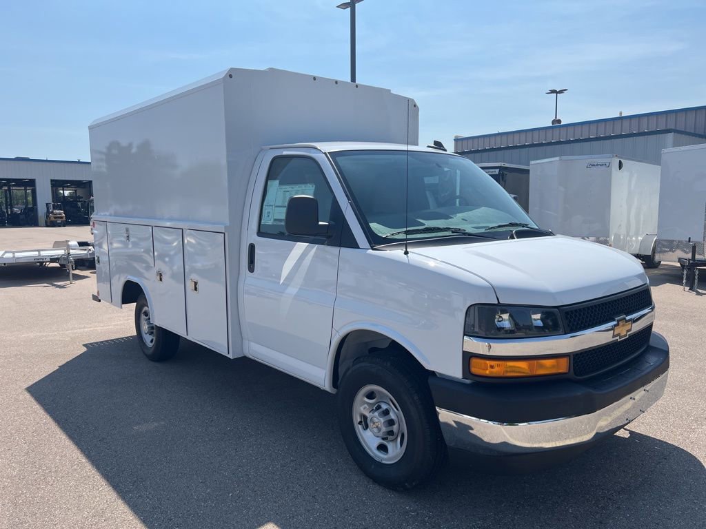 New 2025 Chevrolet Express 3500 w/ Power Convenience Package