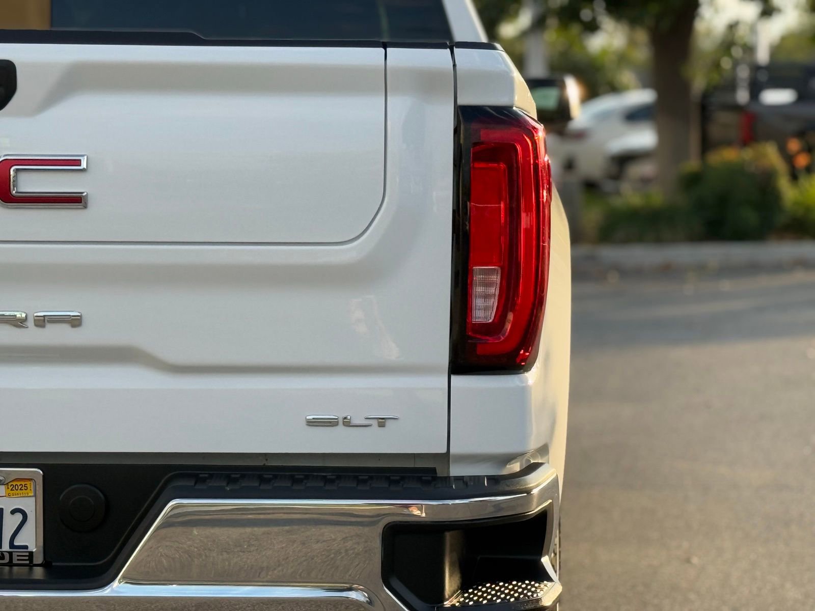 Used 2019 GMC Sierra 1500 SLT w/ SLT Premium Package image 16