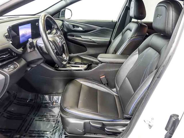 Certified 2025 Buick Envista Sport Touring FWD image 12