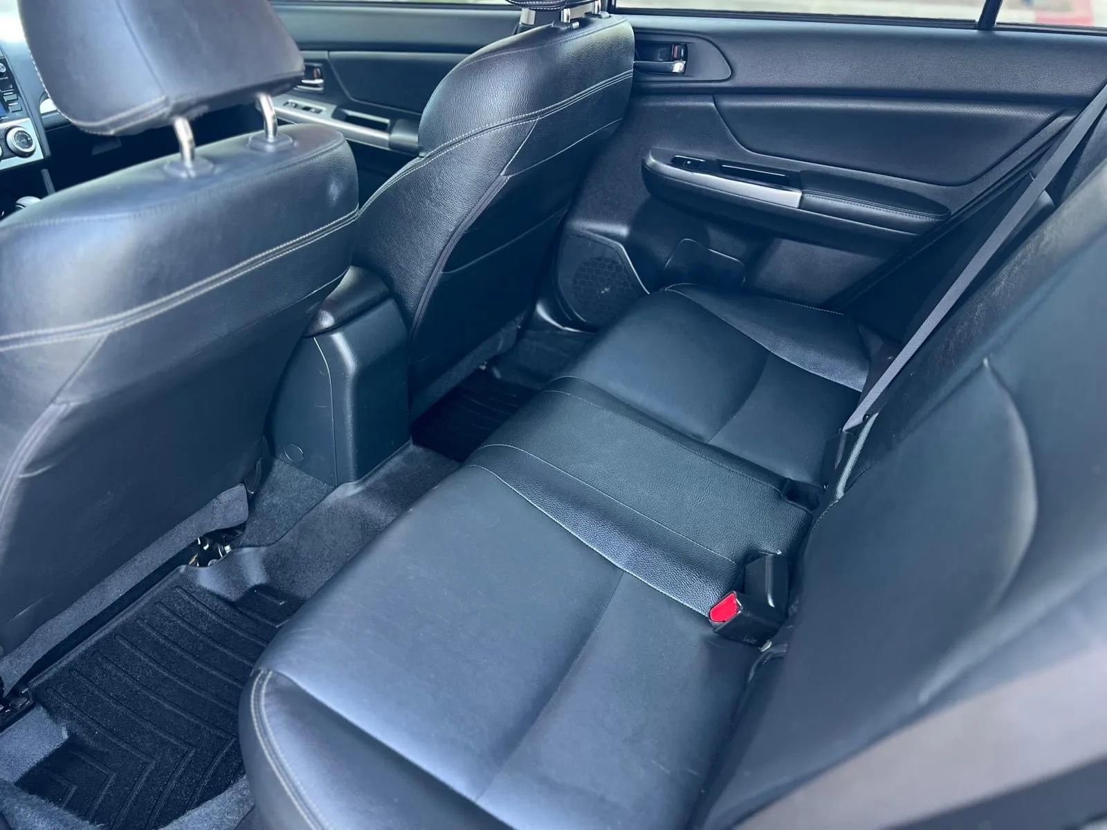 Used 2015 Subaru Impreza 2.0i Limited image 30