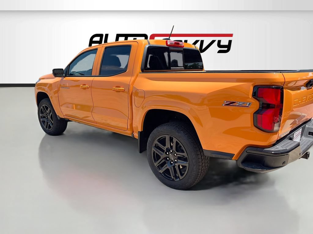Used 2025 Chevrolet Colorado Z71 w/ Technology Package AWD/4WD image 5