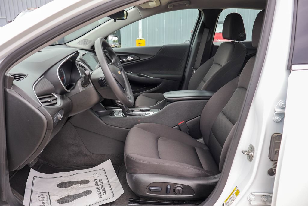 Used 2024 Chevrolet Malibu LT FWD image 7