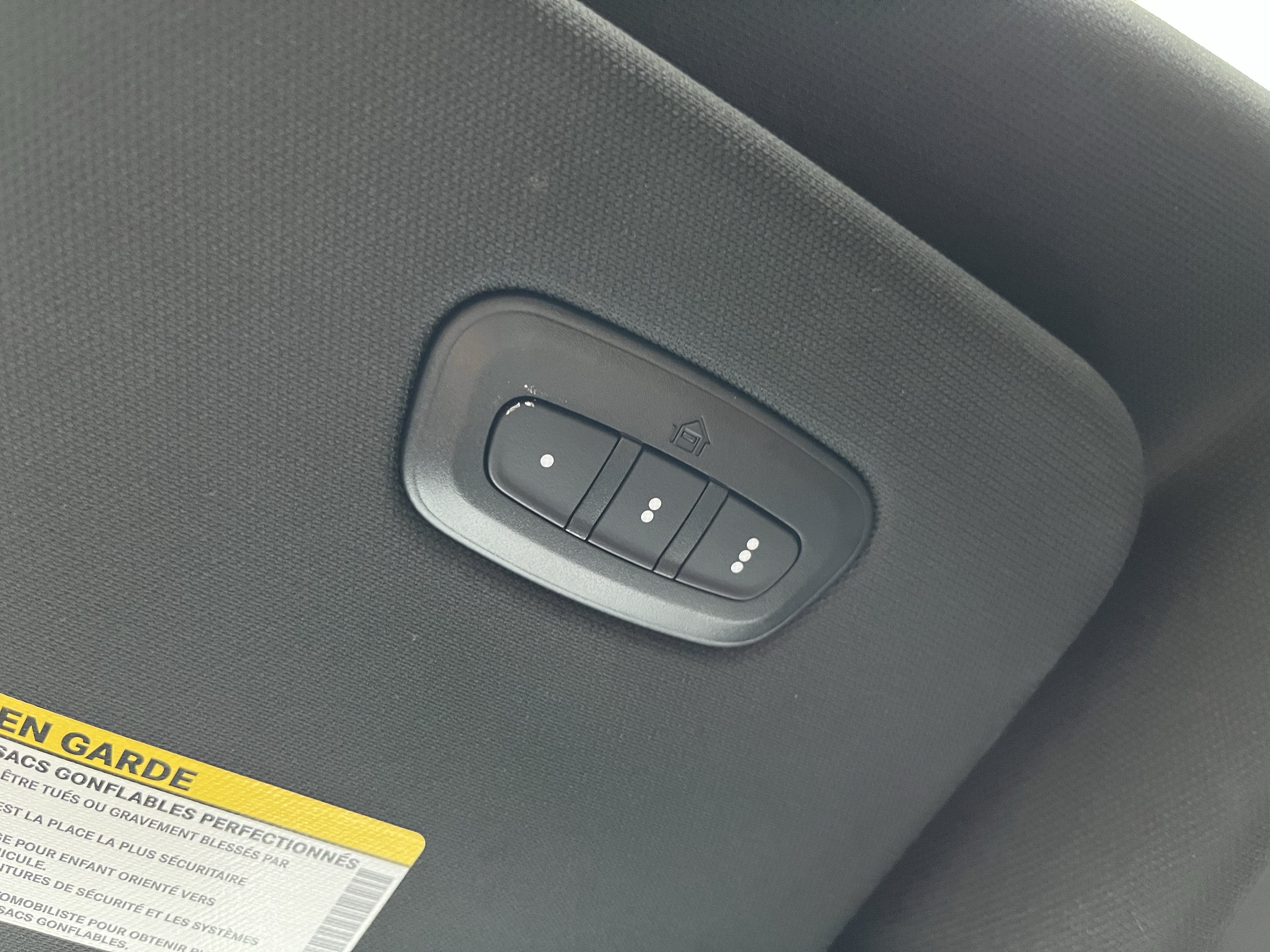 Used 2022 RAM 1500 Laramie AWD/4WD image 40