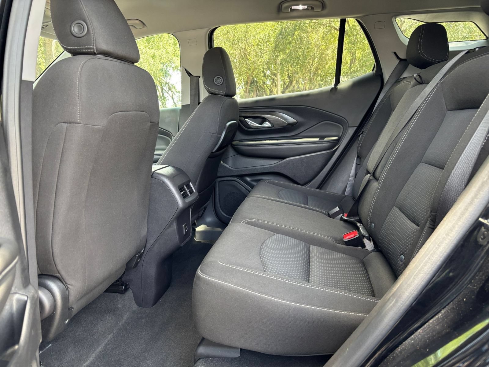 Used 2024 GMC Terrain SLE FWD image 24