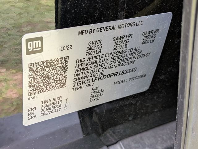 Used 2023 GMC Yukon XL SLE w/ Gmc Pro Safety Plus Package RWD image 28