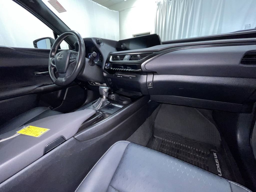Used 2019 Lexus UX 250h image 13