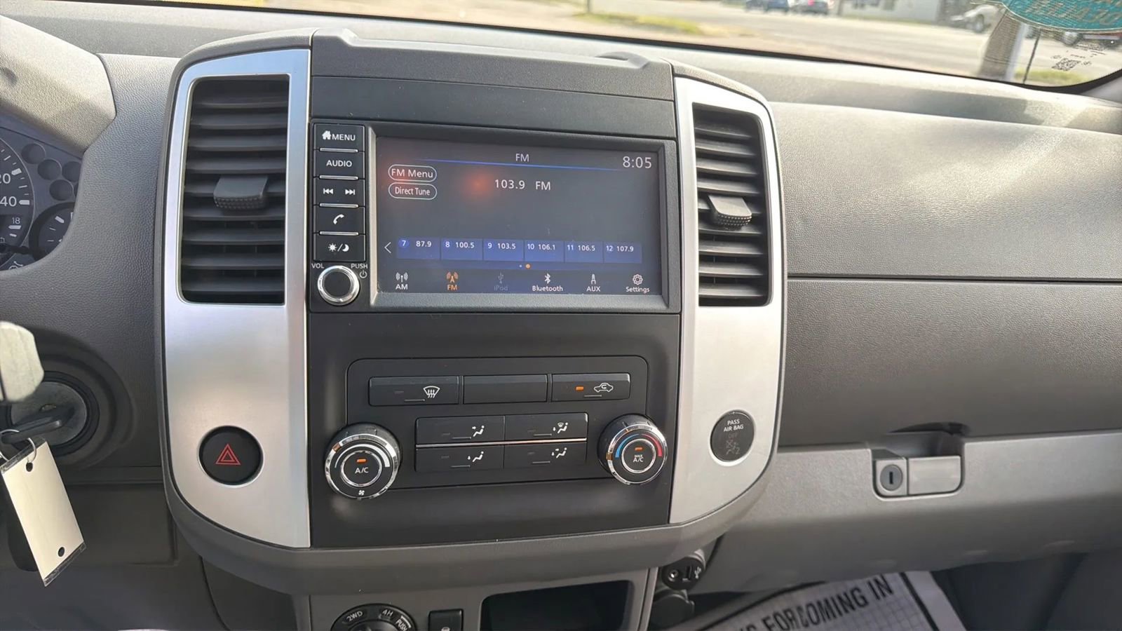 Used 2019 Nissan Frontier SV image 19
