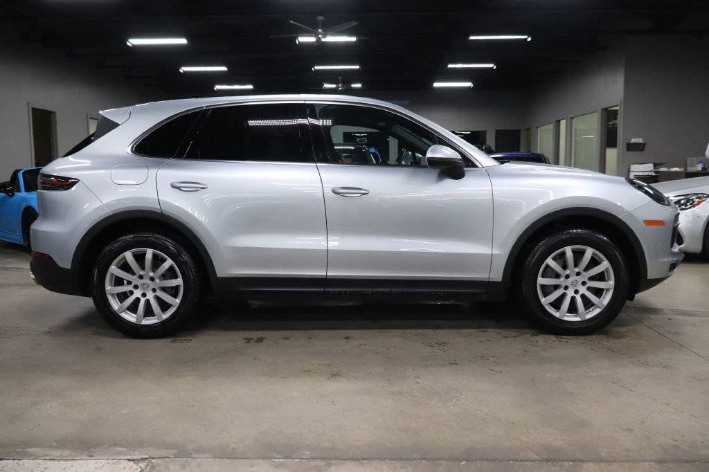 Used 2019 Porsche Cayenne S w/ Premium Plus Package AWD/4WD image 6