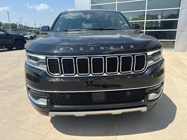 Used 2024 Jeep Wagoneer Series II AWD/4WD image 2