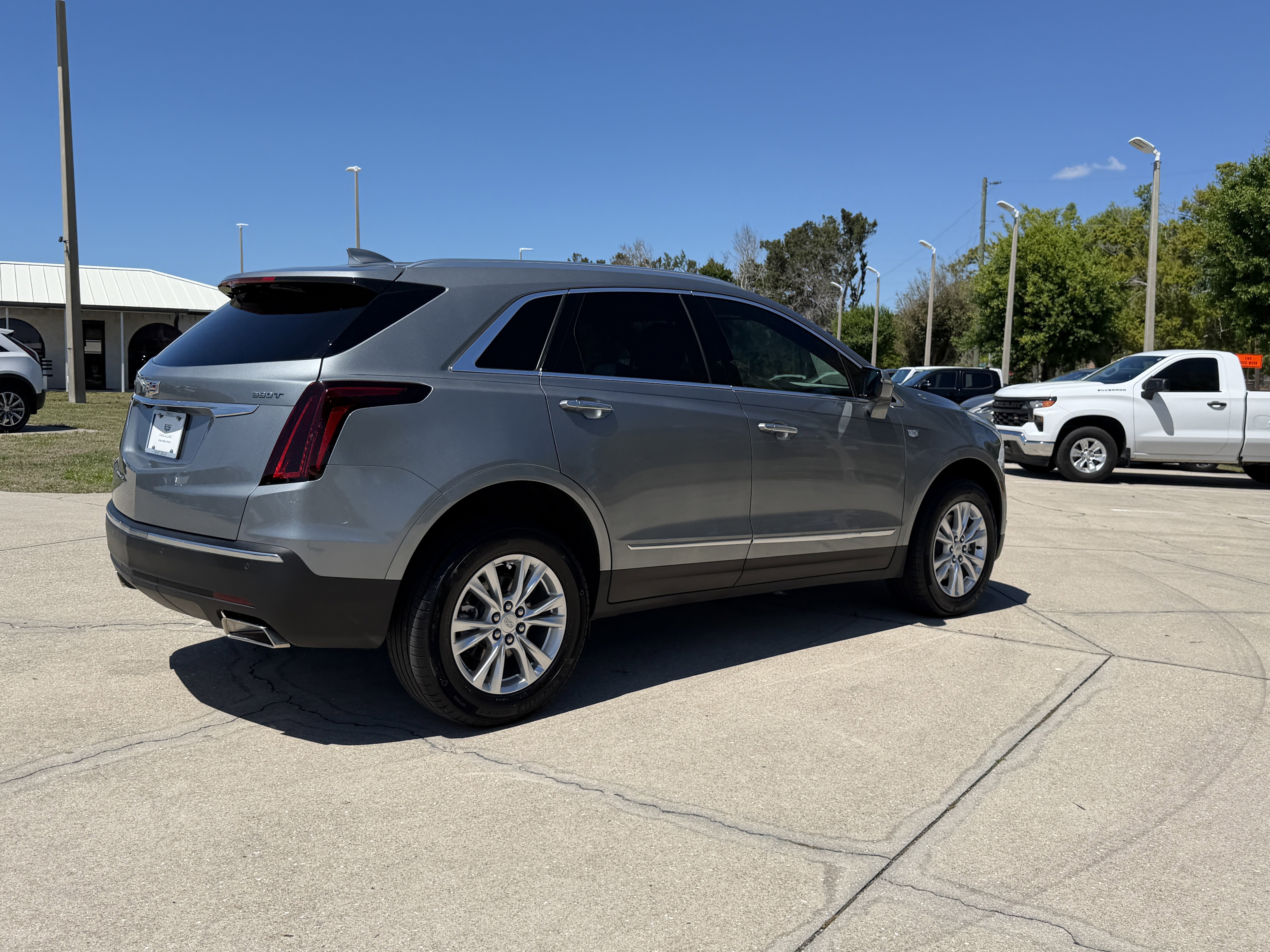 Used 2023 Cadillac XT5 Luxury image 3