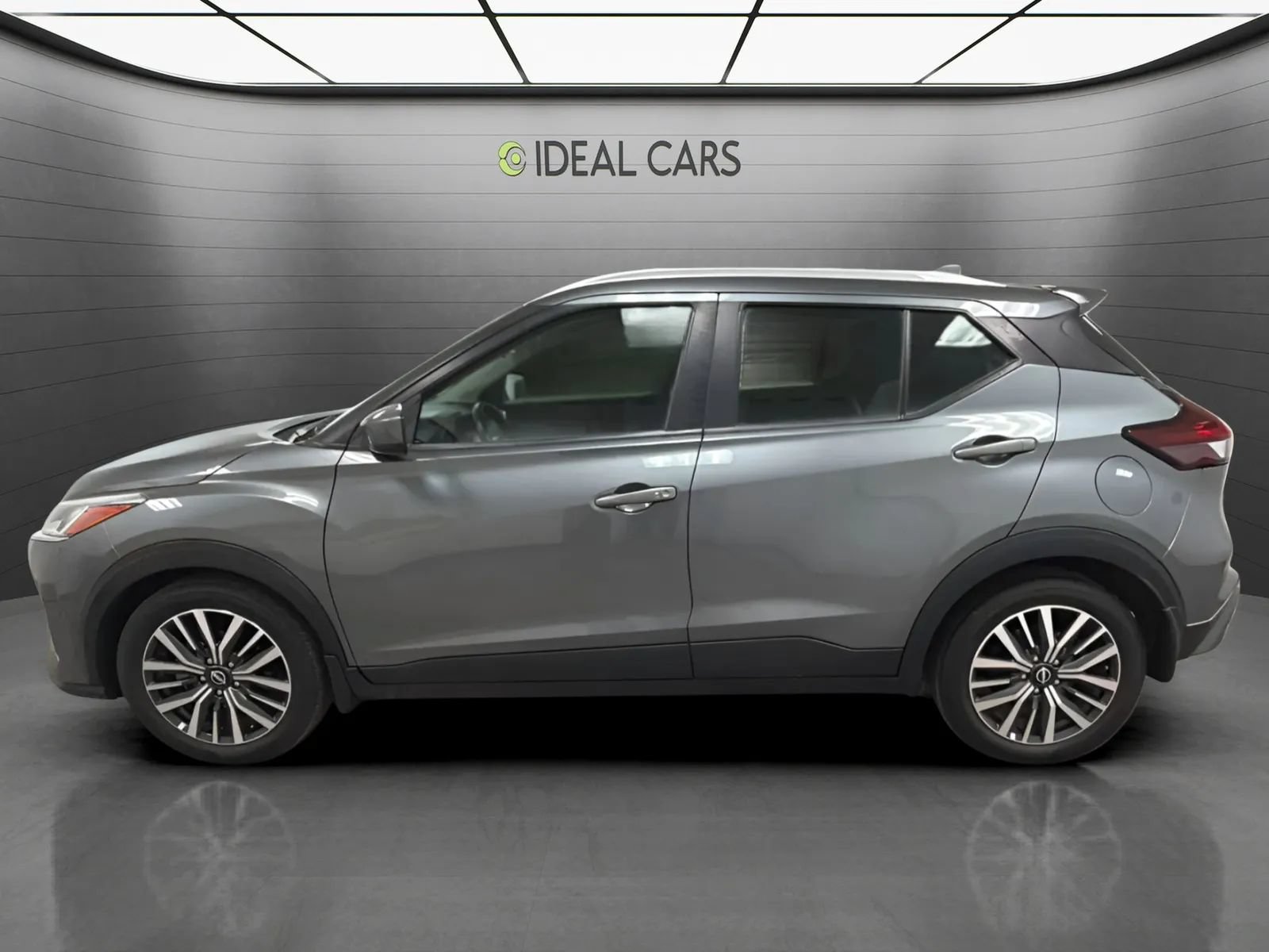Used 2022 Nissan Kicks SV FWD image 8