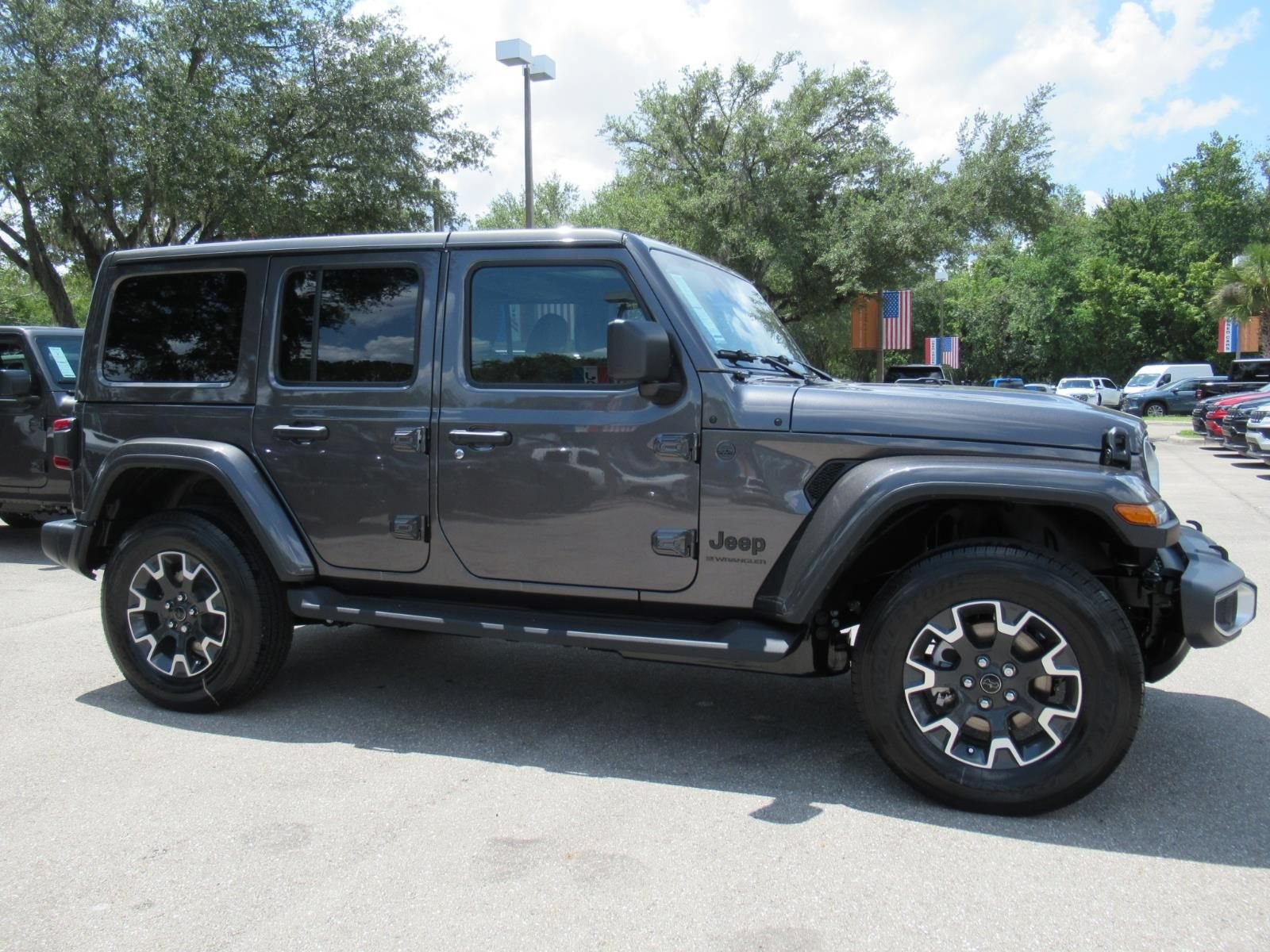 New 2026 Jeep Wrangler Unlimited Sahara AWD/4WD image 2