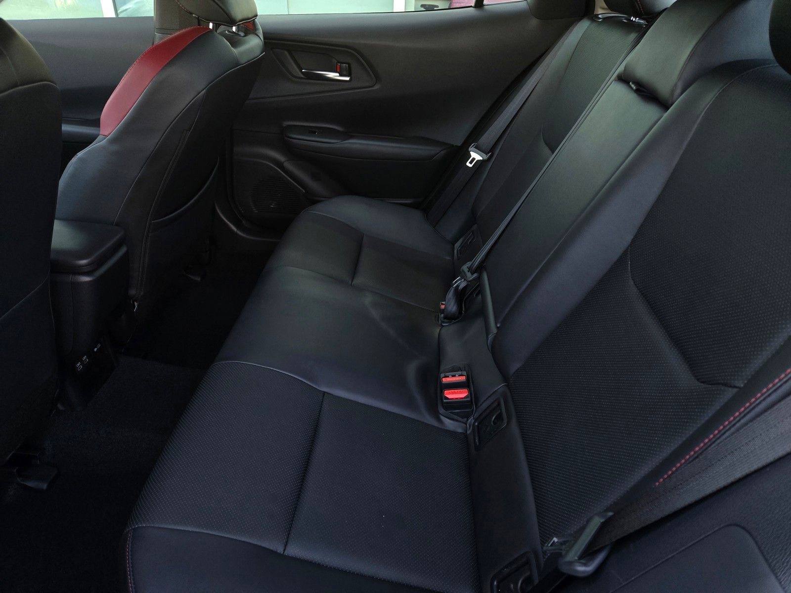 Used 2024 Toyota Prius Prime image 10