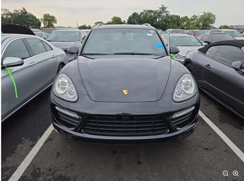 Used 2012 Porsche Cayenne Turbo AWD/4WD image 6