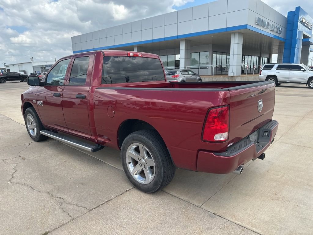 Used 2015 RAM 1500 Express RWD image 26