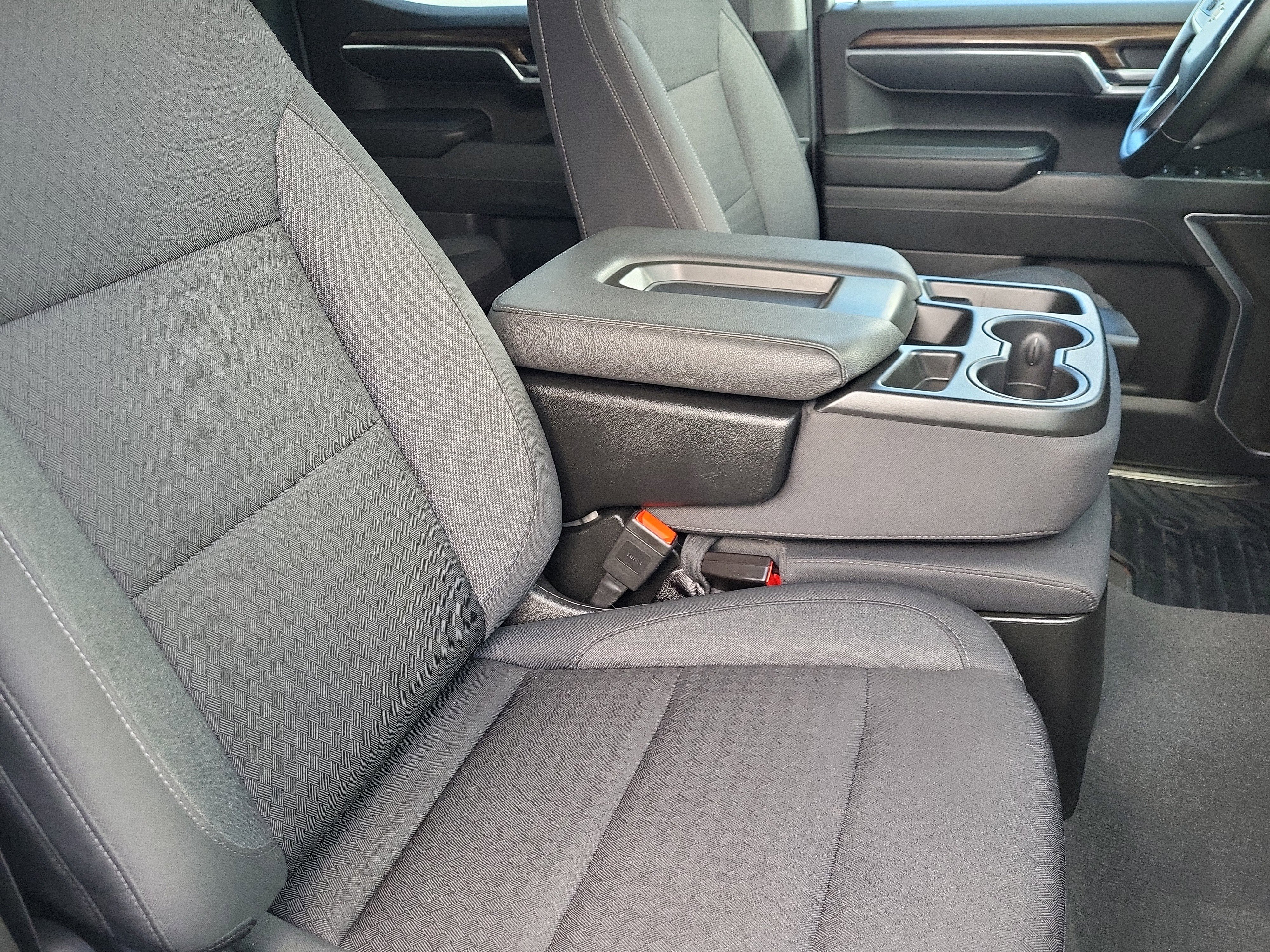 Used 2025 Chevrolet Silverado 1500 LT image 20