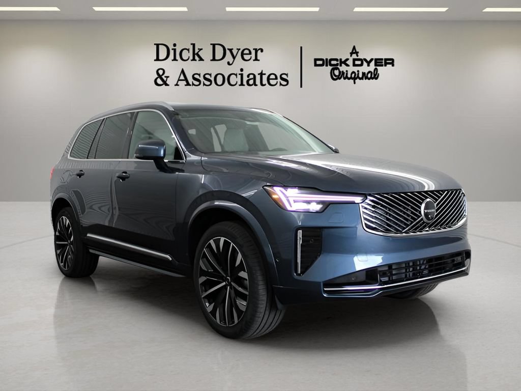 New 2026 Volvo XC90 B6 Plus w/ Protection Package Premier AWD/4WD image 11