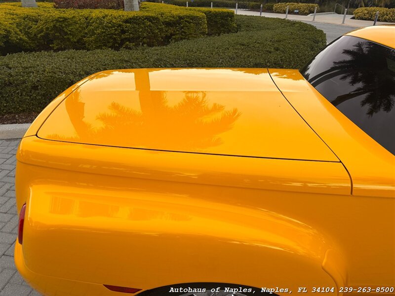 Used 2005 Chevrolet SSR w/ Preferred Equipment Group RWD image 11
