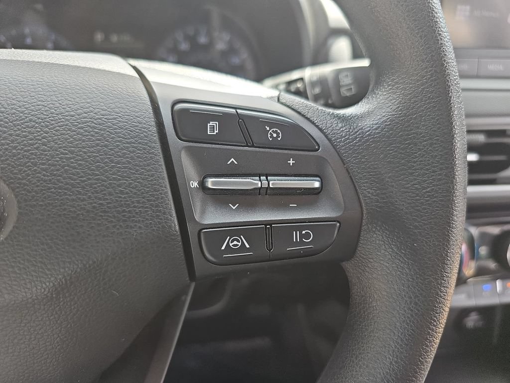 Used 2022 Hyundai Kona SEL w/ Cargo Package FWD image 17