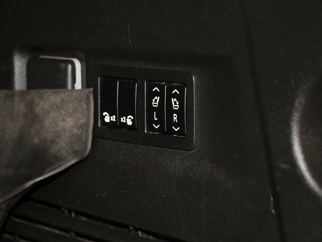 Certified 2021 Chevrolet Suburban High Country image 30