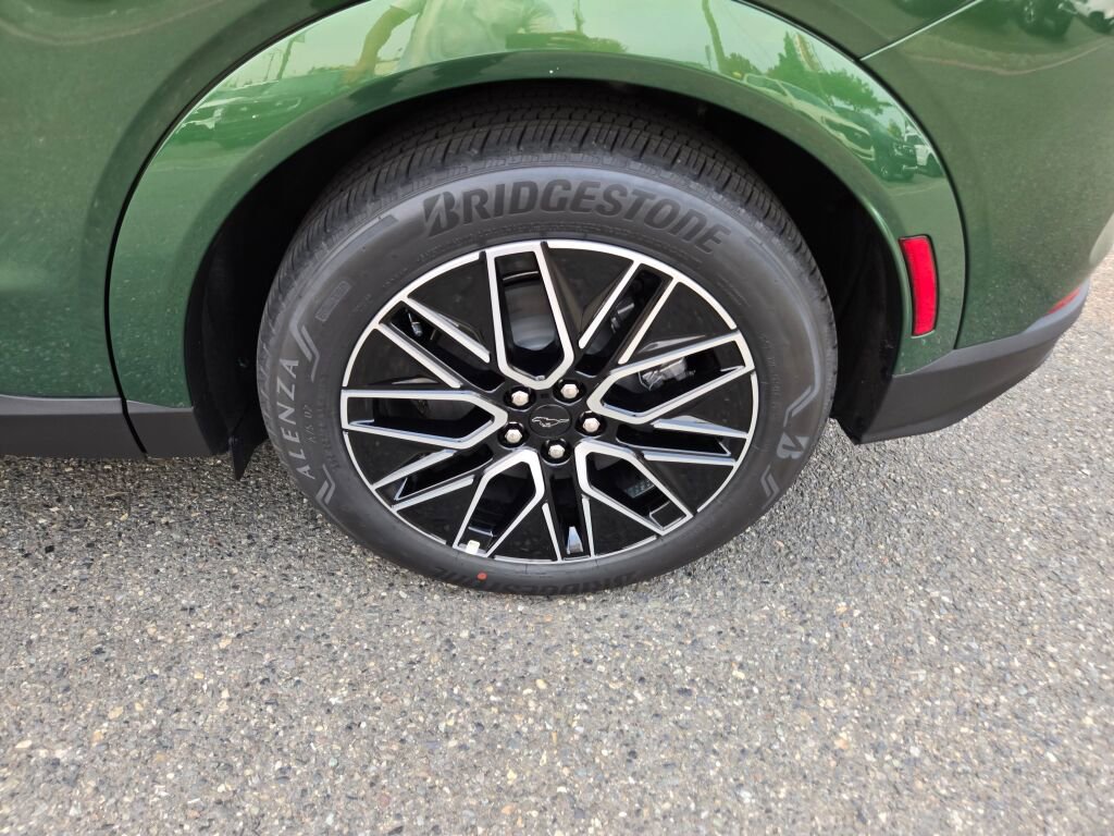 New 2025 Ford Mustang Mach-E Premium image 9