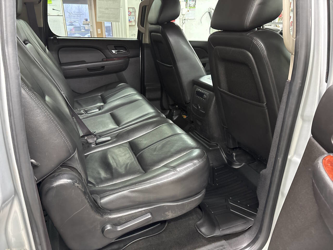 Used 2013 GMC Yukon XL SLT image 9