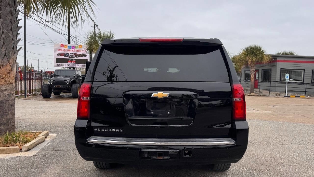 Used 2015 Chevrolet Suburban LTZ image 7