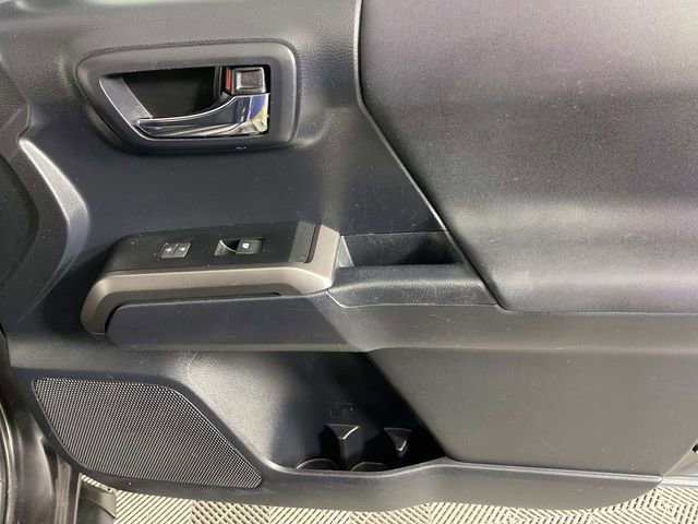 Used 2019 Toyota Tacoma TRD Sport w/ Technology Package AWD/4WD image 25