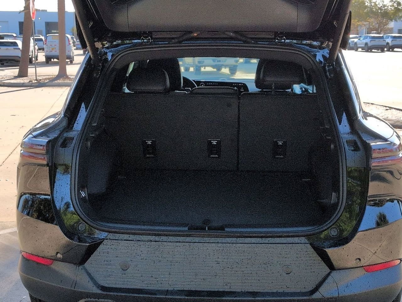 New 2026 Chevrolet Equinox EV LT FWD image 23