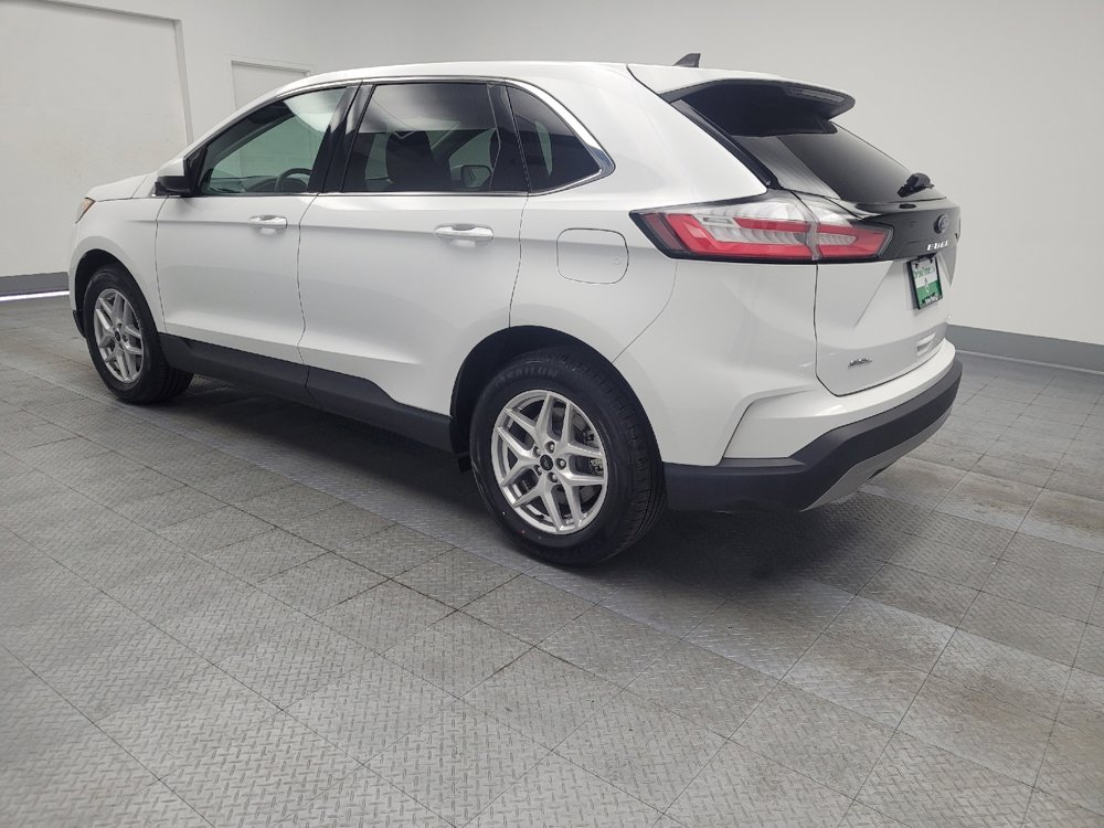 Used 2024 Ford Edge SEL image 5