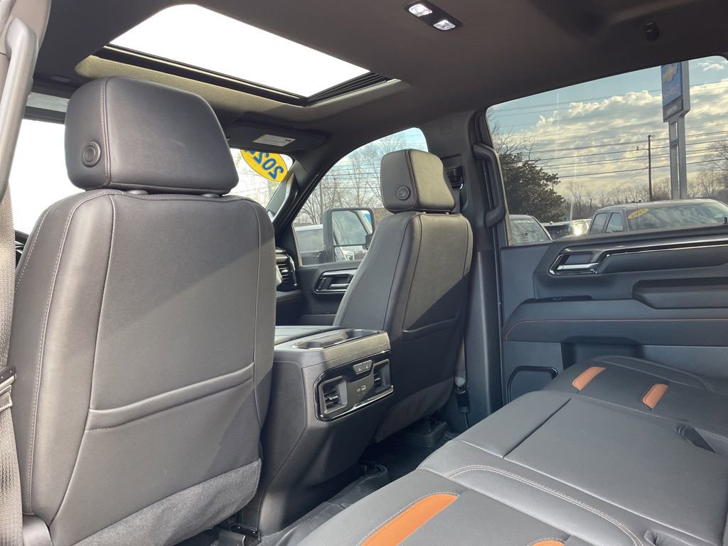 Used 2024 GMC Sierra 2500 AT4 w/ AT4 Premium Plus Package image 45