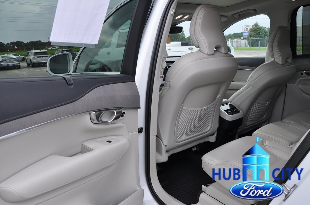 Used 2023 Volvo XC90 B6 Ultimate w/ Protection Package Premier AWD/4WD image 13