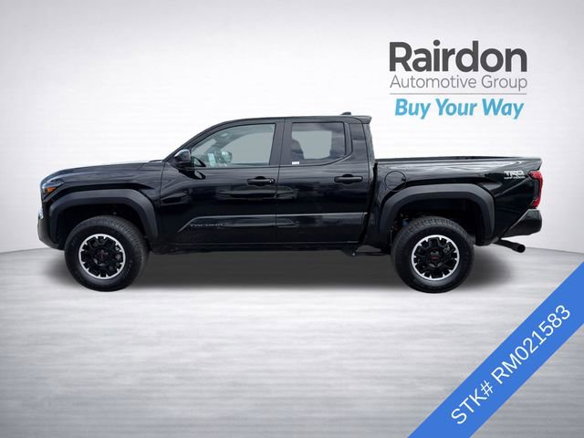 Used 2024 Toyota Tacoma TRD Off-Road AWD/4WD image 4