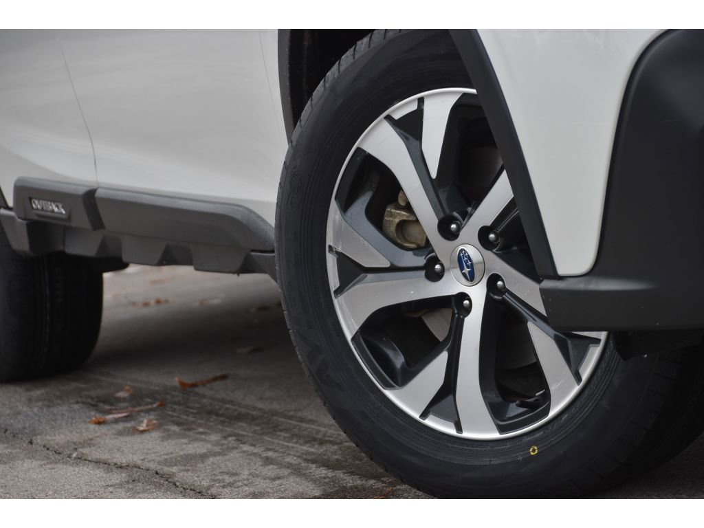 Certified 2022 Subaru Outback Touring image 9