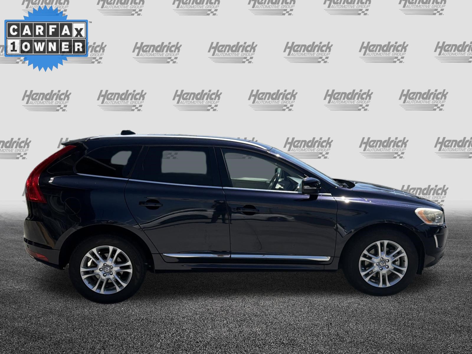 Used 2016 Volvo XC60 T5 Platinum w/ Climate Package FWD image 11