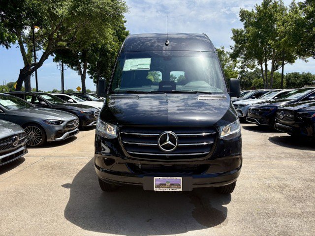 New 2025 Mercedes-Benz Sprinter 2500 image 2