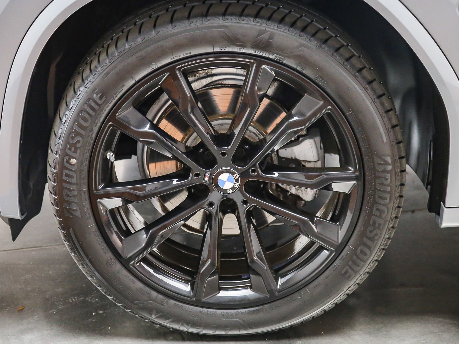 Used 2025 BMW X4 xDrive30i w/ Premium Package AWD/4WD image 10