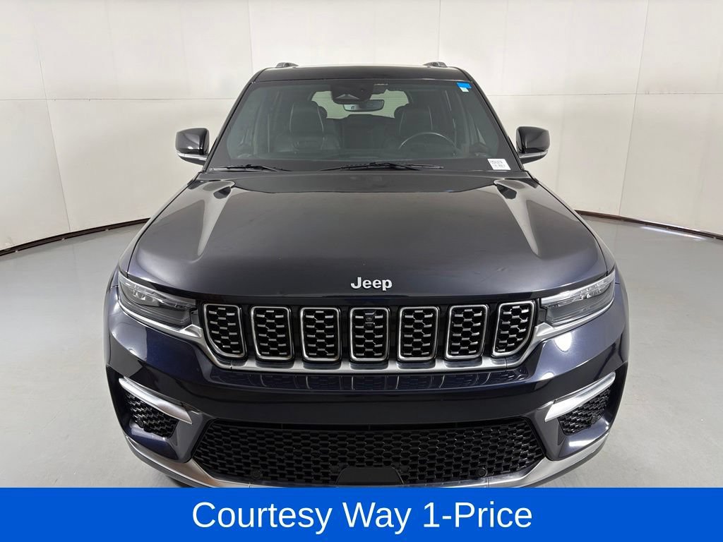 Used 2023 Jeep Grand Cherokee Summit AWD/4WD image 4