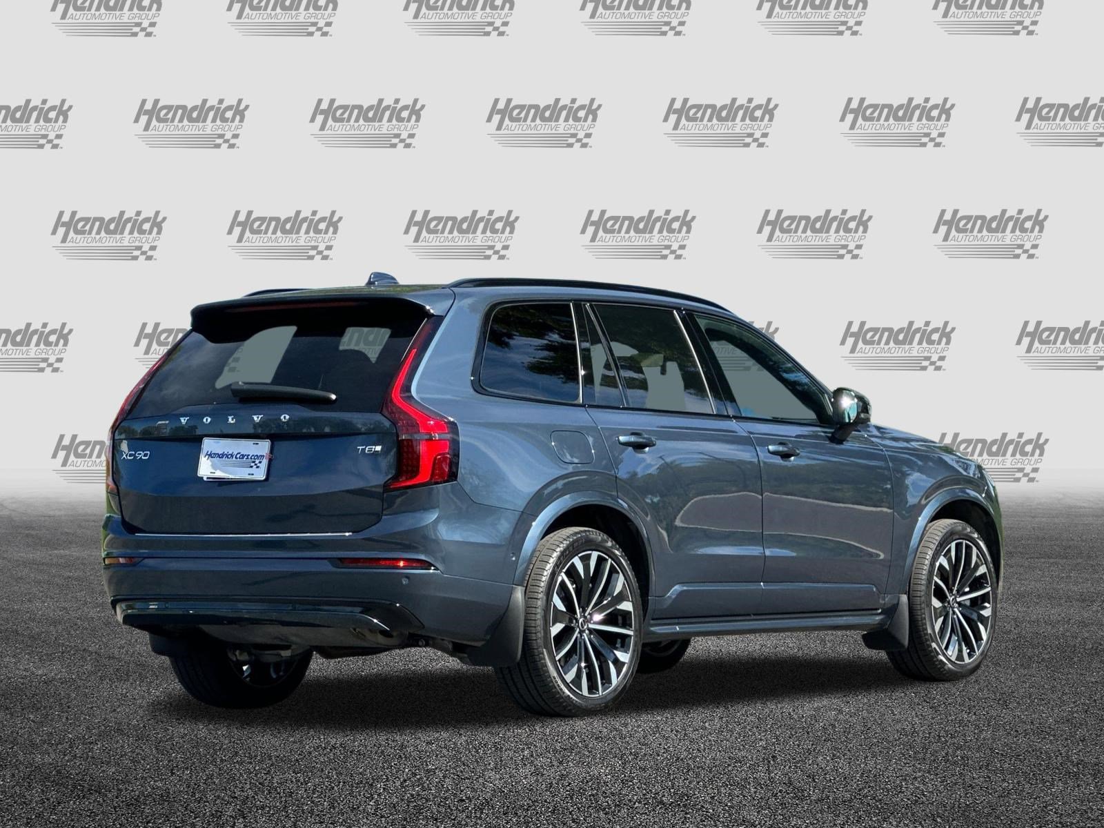 Used 2026 Volvo XC90 T8 Ultra w/ Lounge Package image 5