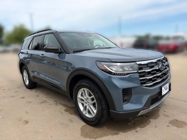 New 2026 Ford Explorer Active AWD/4WD image 3