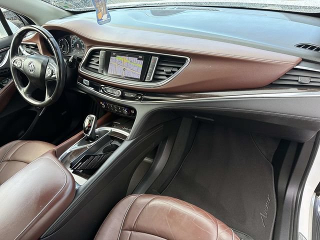Used 2019 Buick Enclave Avenir w/ Avenir Technology Package FWD image 17