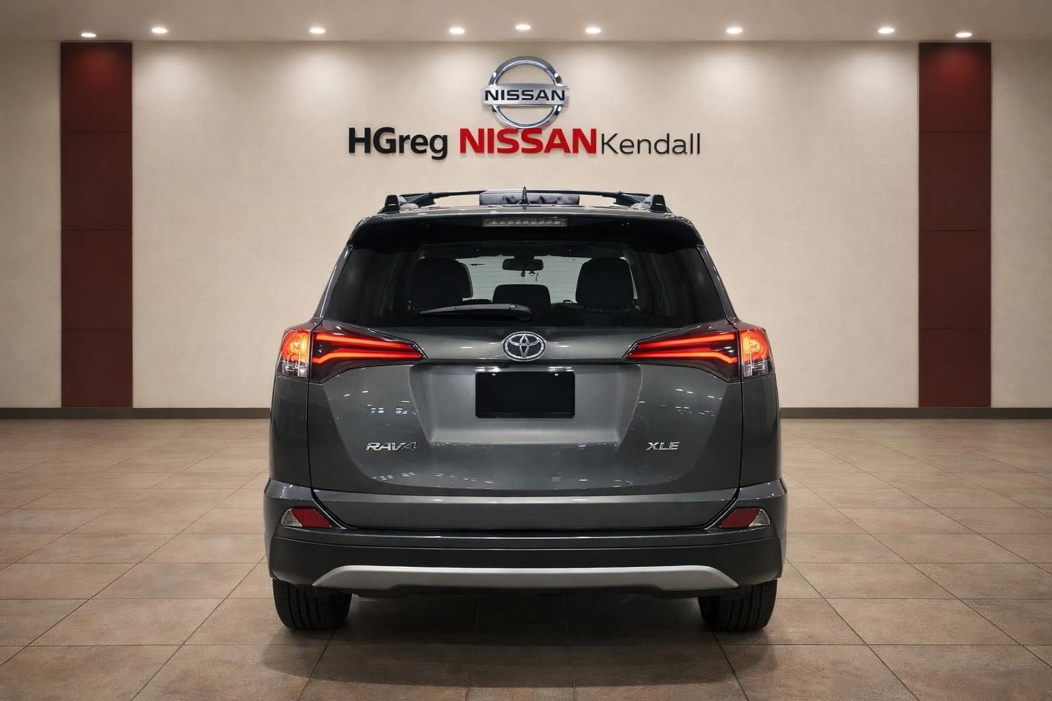 Used 2018 Toyota RAV4 XLE image 6