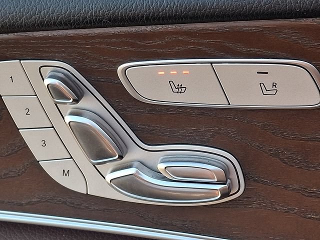 Used 2017 Mercedes-Benz E 300 image 21