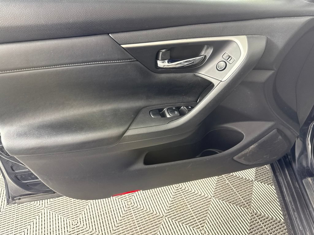 Used 2018 Nissan Altima 2.5 SL FWD image 11