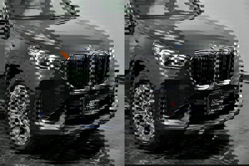 Used 2023 BMW X1 xDrive28i w/ Convenience Package image 2